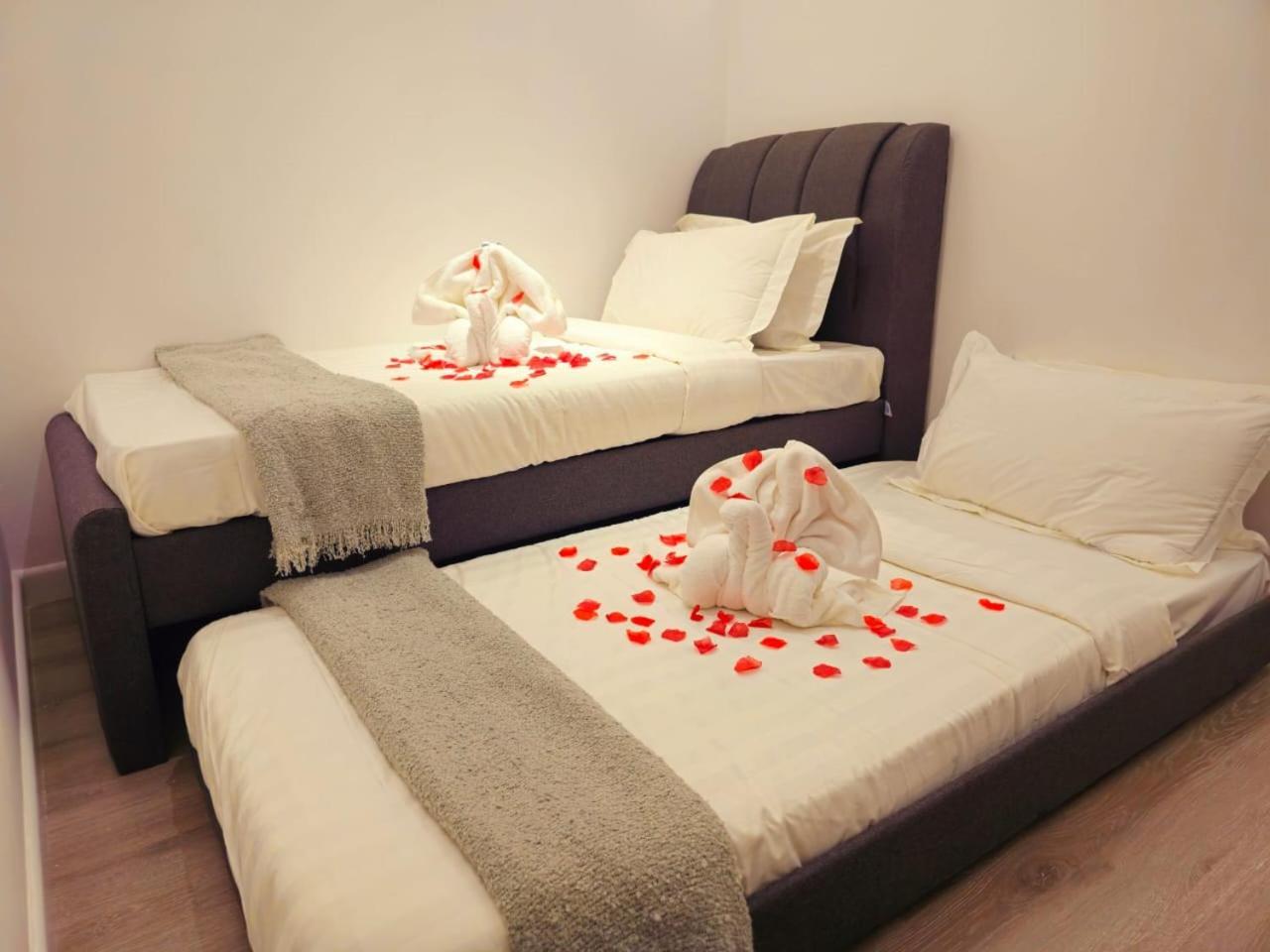 Apartemen Cubic Botanical 2房1厕舒适与齐全设备适合家庭